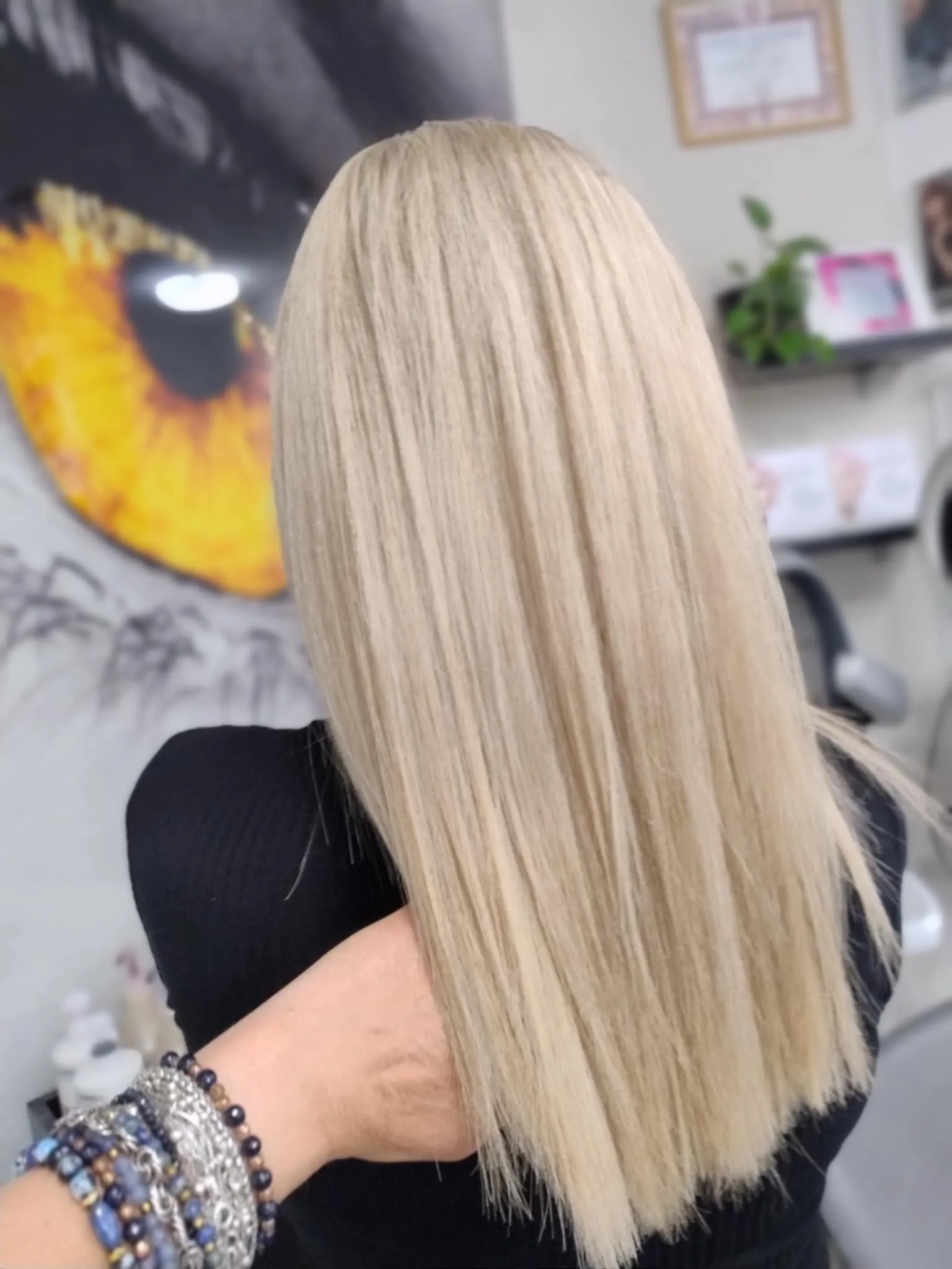 Platynowy gładki blond