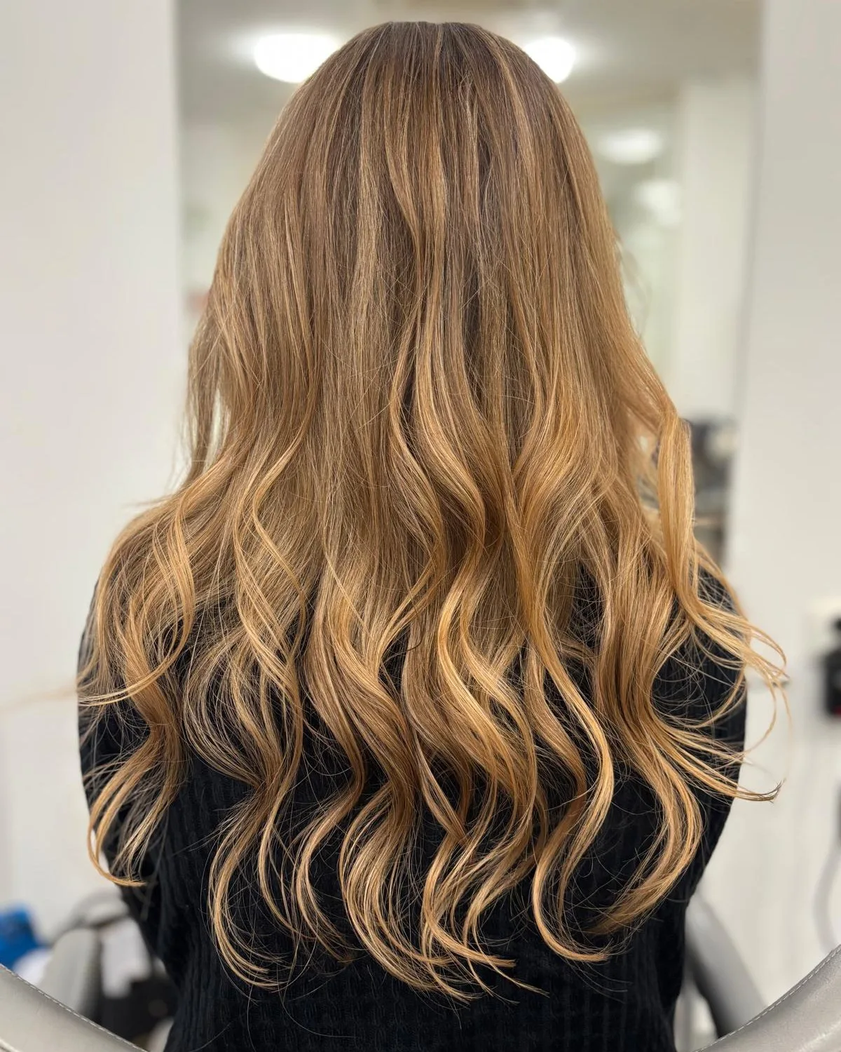 Słoneczny blond balayage